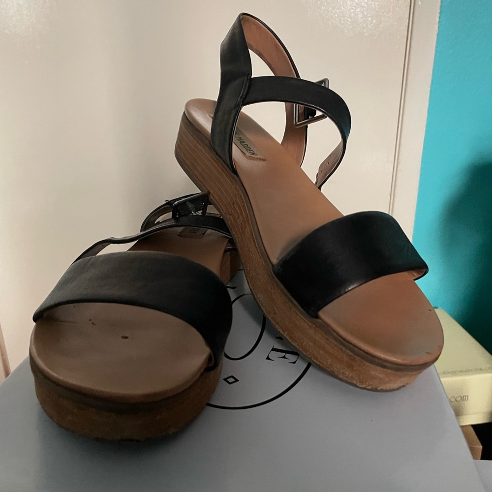 Black Sandals